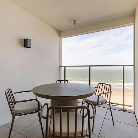 別荘 Luxury 4-guest Balcony And Free Parking オステンド